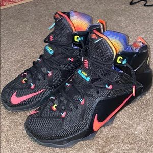 Lebron 12 ‘Data